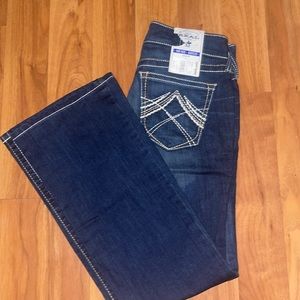 ARIAT REAL DENMI MIDE- RISE* BOOTCUT* JEANS! Size 28/ stretch Fit~
